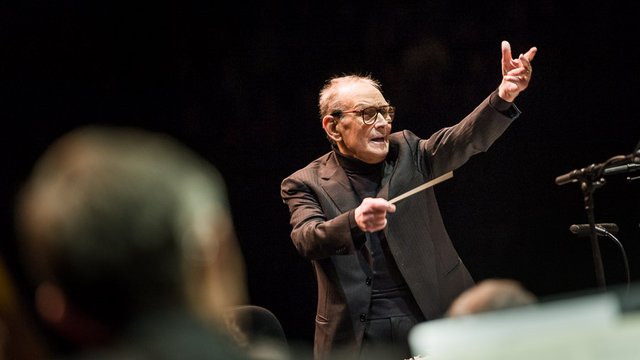 Ennio Morricone conducts